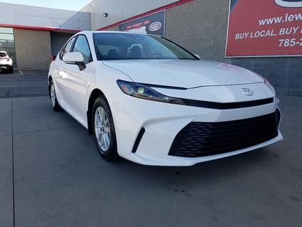 2026 Toyota Camry Hybrid Topeka KS