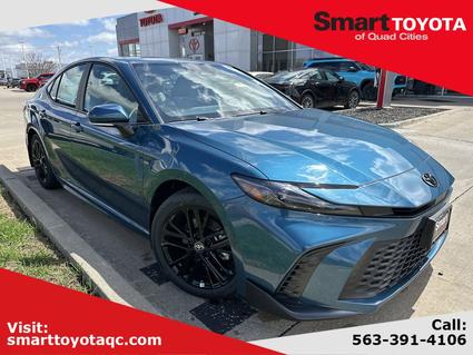 2026 Toyota Camry Hybrid Davenport IA