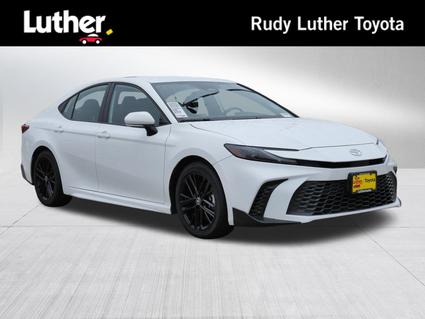 2025 Toyota Camry Hybrid Minneapolis MN