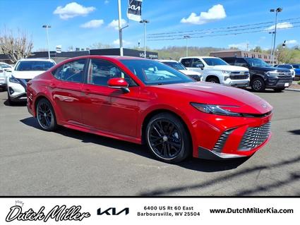 2025 Toyota Camry Hybrid Barboursville WV