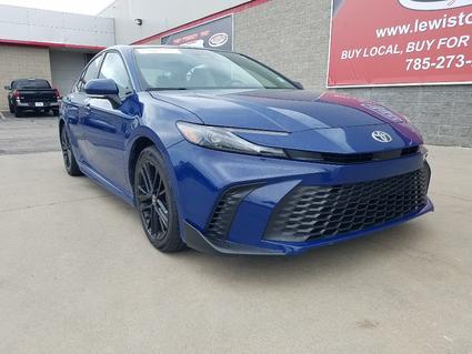 2025 Toyota Camry Hybrid Topeka KS
