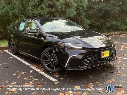 2026 Toyota Camry Hybrid Vero Beach FL