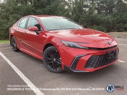 2026 Toyota Camry Hybrid Vero Beach FL