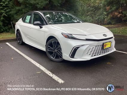 2026 Toyota Camry Hybrid Vero Beach FL