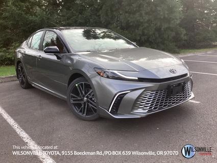 2026 Toyota Camry Hybrid Vero Beach FL