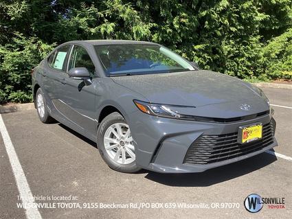 2025 Toyota Camry Hybrid Vero Beach FL
