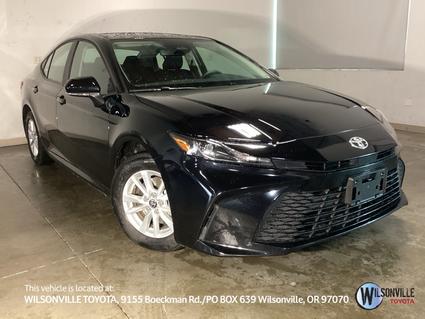 2025 Toyota Camry Hybrid Vero Beach FL