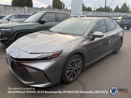 2025 Toyota Camry Hybrid Vero Beach FL