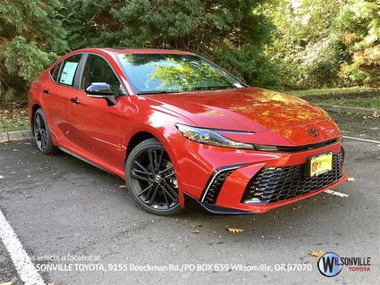 2026 Toyota Camry Hybrid Vero Beach FL