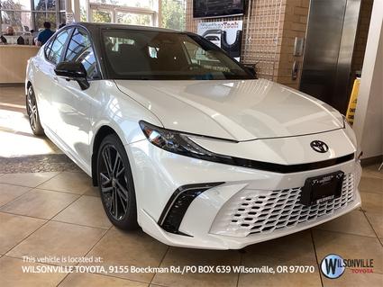 2025 Toyota Camry Hybrid Vero Beach FL