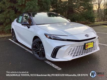 2026 Toyota Camry Hybrid Vero Beach FL