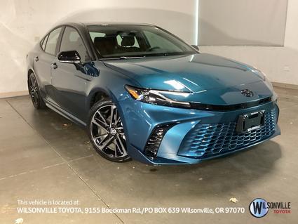 2025 Toyota Camry Hybrid Vero Beach FL