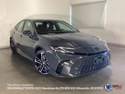 2025 Toyota Camry Hybrid Vero Beach FL