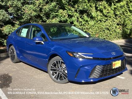 2026 Toyota Camry Hybrid Vero Beach FL