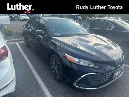 2022 Toyota Camry Hybrid Minneapolis MN