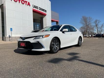 2022 Toyota Camry Hybrid Brainerd MN