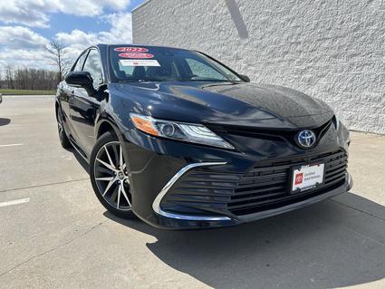 2022 Toyota Camry Hybrid Davenport IA