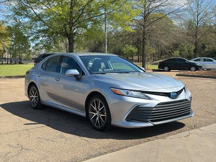 2023 Toyota Camry Hybrid Brandon MS