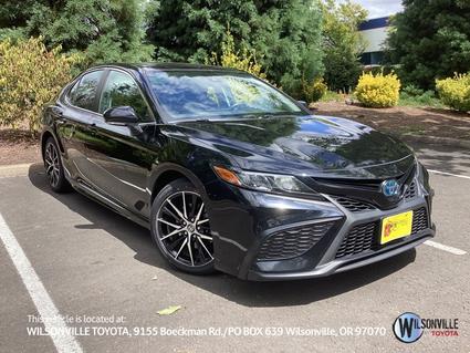 2022 Toyota Camry Hybrid Vero Beach FL