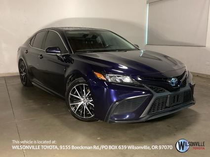 2022 Toyota Camry Hybrid Vero Beach FL