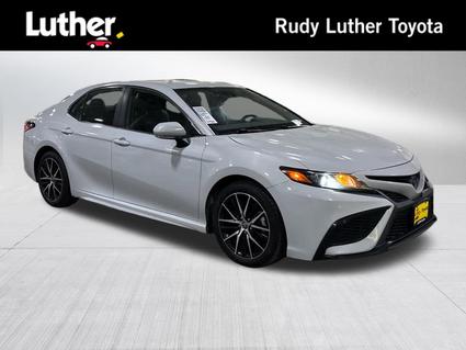 2022 Toyota Camry Hybrid Minneapolis MN