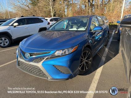 2020 Toyota Camry Hybrid Vero Beach FL