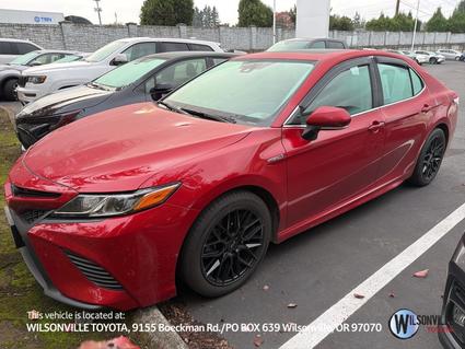 2020 Toyota Camry Hybrid Vero Beach FL