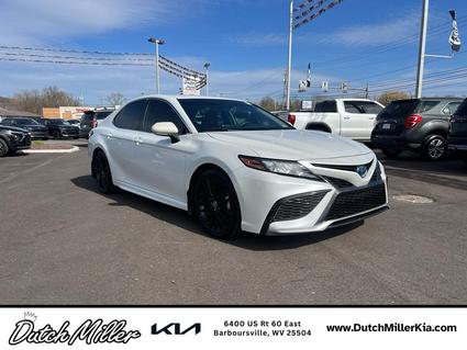 2022 Toyota Camry Hybrid Barboursville WV