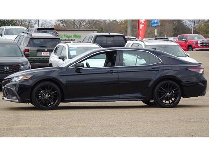 2022 Toyota Camry Hybrid Tupelo MS