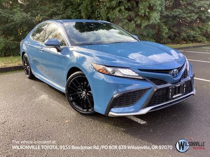 2023 Toyota Camry Hybrid Vero Beach FL