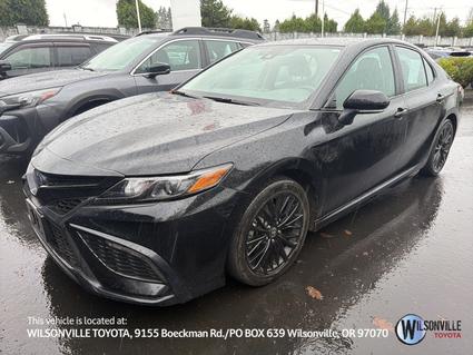 2022 Toyota Camry Hybrid Vero Beach FL