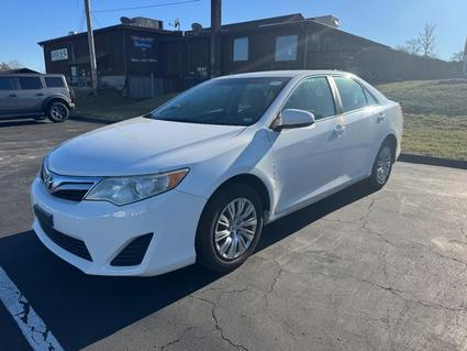 2014 Toyota Camry St. Louis MO