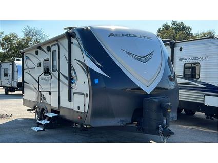 2018 AEROLITE LUXURY 213RBSL Cleburne TX