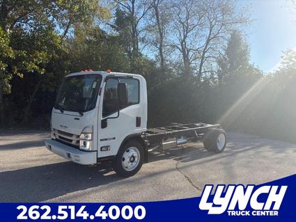 2025 Isuzu NRR Waterford WI