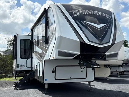 2022 MOMENTUM 395MS Cleburne TX