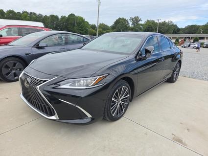 2025 Lexus ES 300h Greensboro NC