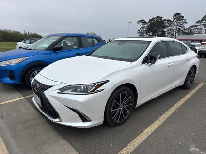 2022 Lexus ES 300h Eureka CA