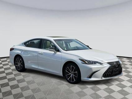 2025 Lexus ES 300h Chantilly VA