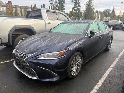 2020 Lexus ES 300h  
