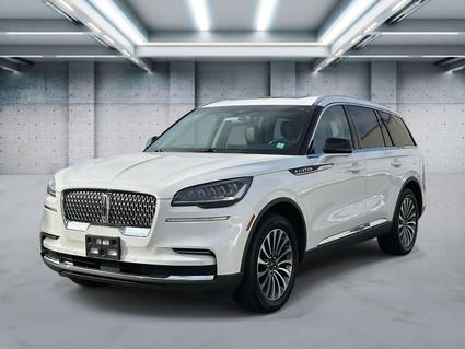 2023 Lincoln Aviator Saint James NY