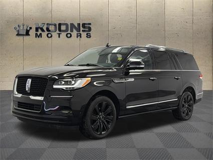 2022 Lincoln Navigator L  
