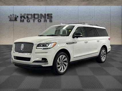 2022 Lincoln Navigator L  