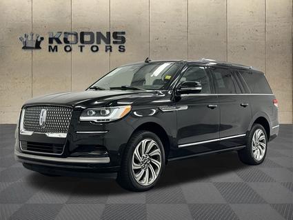 2022 Lincoln Navigator L  