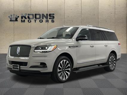 2022 Lincoln Navigator L  