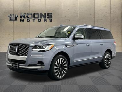 2022 Lincoln Navigator L  