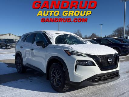2023 Nissan Rogue Green Bay WI