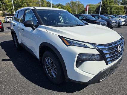 2026 Nissan Rogue Paris TN