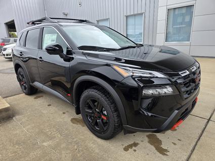 2026 Nissan Rogue Paris TN