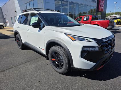 2026 Nissan Rogue Paris TN
