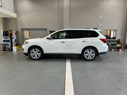 2018 Nissan Pathfinder Manchester IA